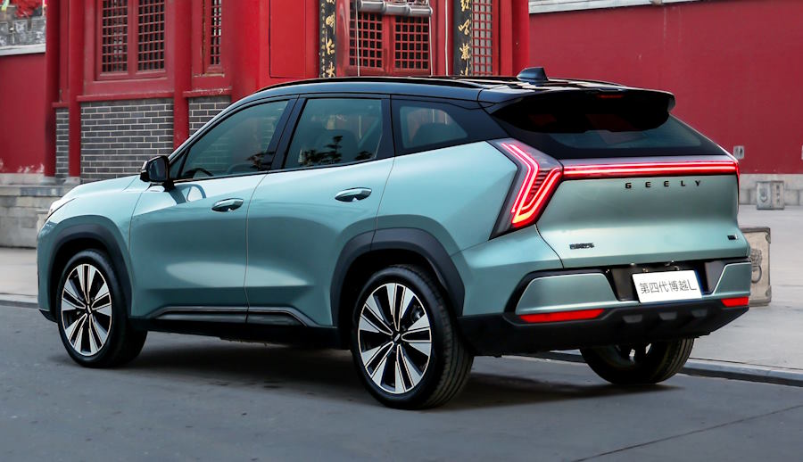 �������������� Geely�Atlas 2025 ���� 