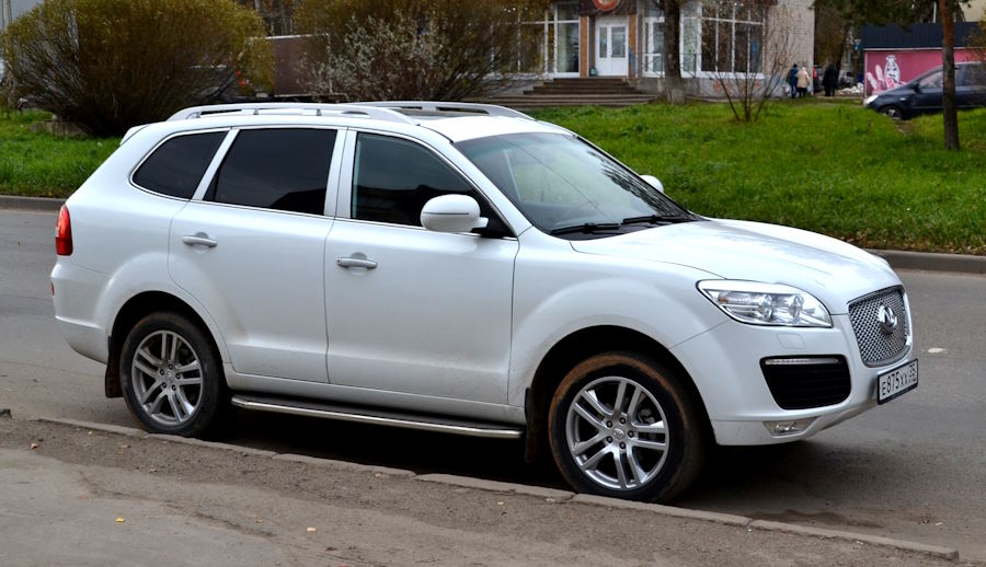 Россию завалили китайским секонд-хендом. Какие автомобили к нам везут?