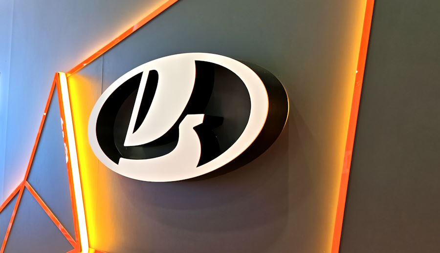 Утильсбор не помог: продажи автомобилей Лада в России резко снизились