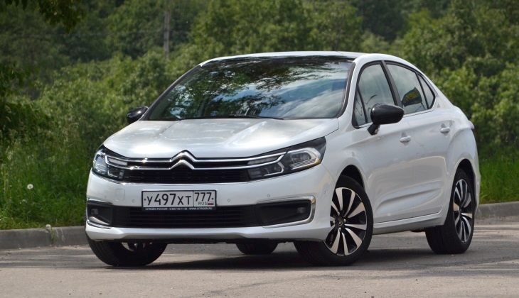 Тест-драйв седана Citroen C4: французская классика