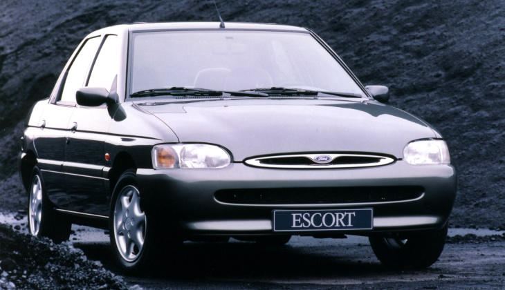 ������� �������� �������� � 1996 ���� �� ������ ������� Ford�Escort