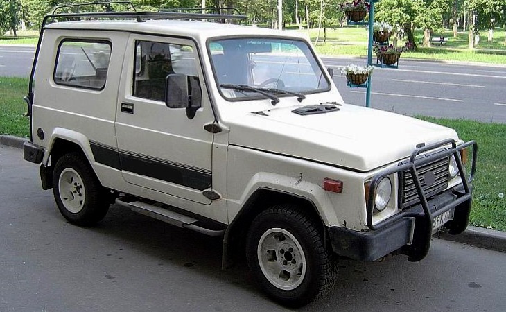 ������� ������������ Maruti Suzuki Gypsy ���������� � � ���: ��� ��� ����������� �������� ��������, ����� ���������� ������ Rickman Ranger, ����������� �� ����� Suzuki Jimny ������� ���������. � 1990�1993 ����� � ���������� ������ � ����� ������� ���� ����� ����� �����