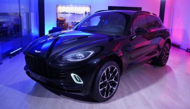 ����� ��������� Aston Martin ������ ��������� � ������ � ����