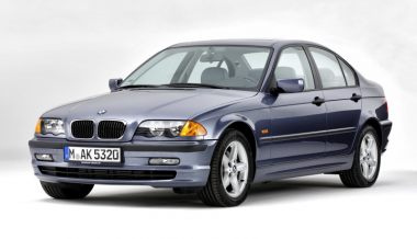 BMW снова отзывает старые автомобили в России