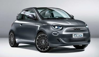 ����� Fiat 500 ����������� � ���� �������������