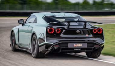 ������������ ��������� ������ ��������� Nissan GT-R �� ������� ����