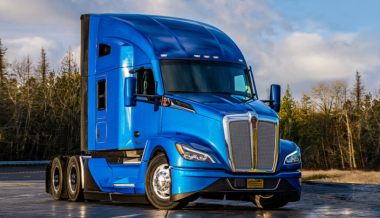 Американцы представили новый тягач Kenworth: продвинутая аэродинамика и электронные помощники