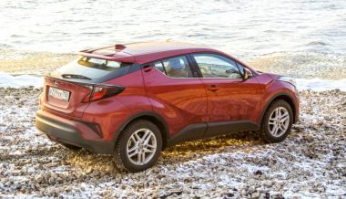 ��� Toyota CH-R ������� ��������? ���������� ����� ���������