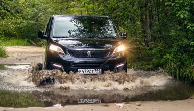 Peugeot Traveller �� �������� � � ����: ����-����� ��������������� ��������