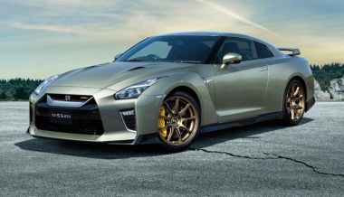 ������ ������� ����� ������ ��������� Nissan GT-R