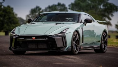 ���������� ��������� Nissan GT-R: ������������ ��������