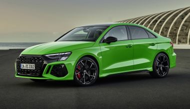 ���������� Audi RS3 �������� � ������. ���� � ����� 6 ��� ������