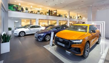 Какие автопроизводители остановили продажи в России на фоне конфликта на Украине (список)