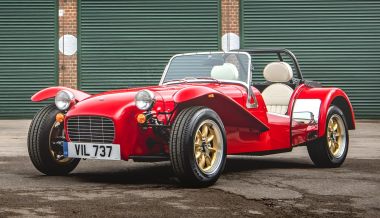 �������� Caterham ���������� ������ ������ � ������� 65-������ ��������