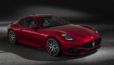 � ������, � �������������: ������������ ����� ���� Maserati GranTurismo