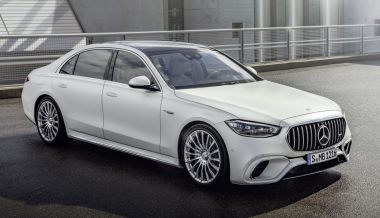 ����������� ����� Mercedes-AMG S-������ ��������� 800 �������