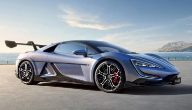 ����� ������� ������: ��������� ���� ������ ��������� Yangwang�U9