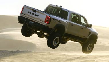 ���������� ������� ����� �����-�����, ������� ������� ������ Ram�1500�TRX