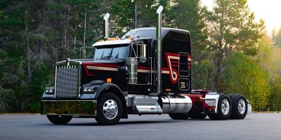 ���������� ������� � ������������ ����������� �������� Kenworth�W900