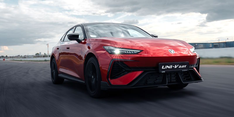 ��������� ������� �� �������� ������ � ��� �� ����� ��������? ������ ���� Changan Uni-V