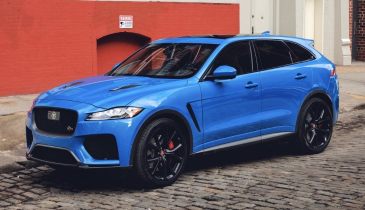 Кроссовер Jaguar F-Pace получил 550-сильный мотор