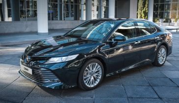 ��������� ���� �� ����� ����� Toyota Camry ��� ������