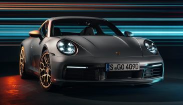 ����� ��������� ������ Porsche 911 ������������ � ���-���������