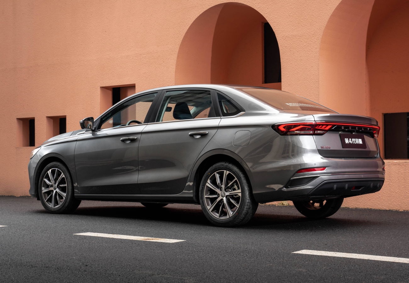 Джили Эмгранд Geely Emgrand