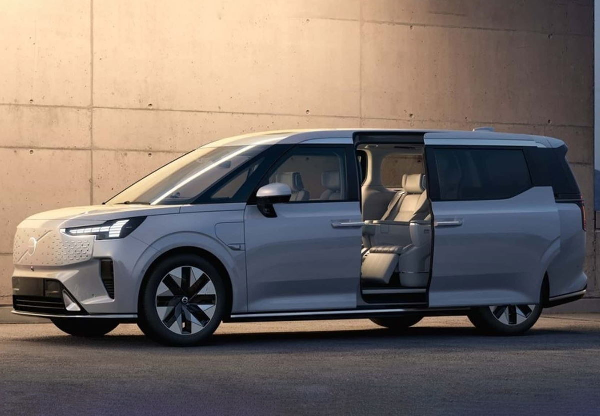 Volvo EM90 Volvo EM90