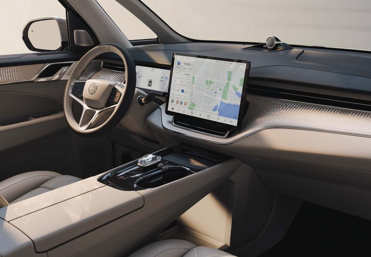 Volvo EM90 Volvo EM90
