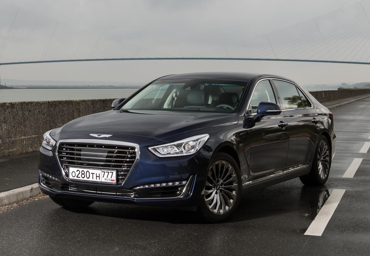 Genesis G90