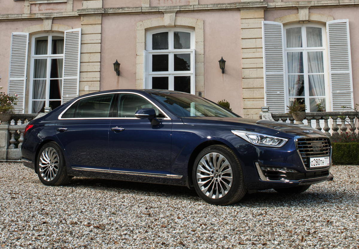 Genesis G90
