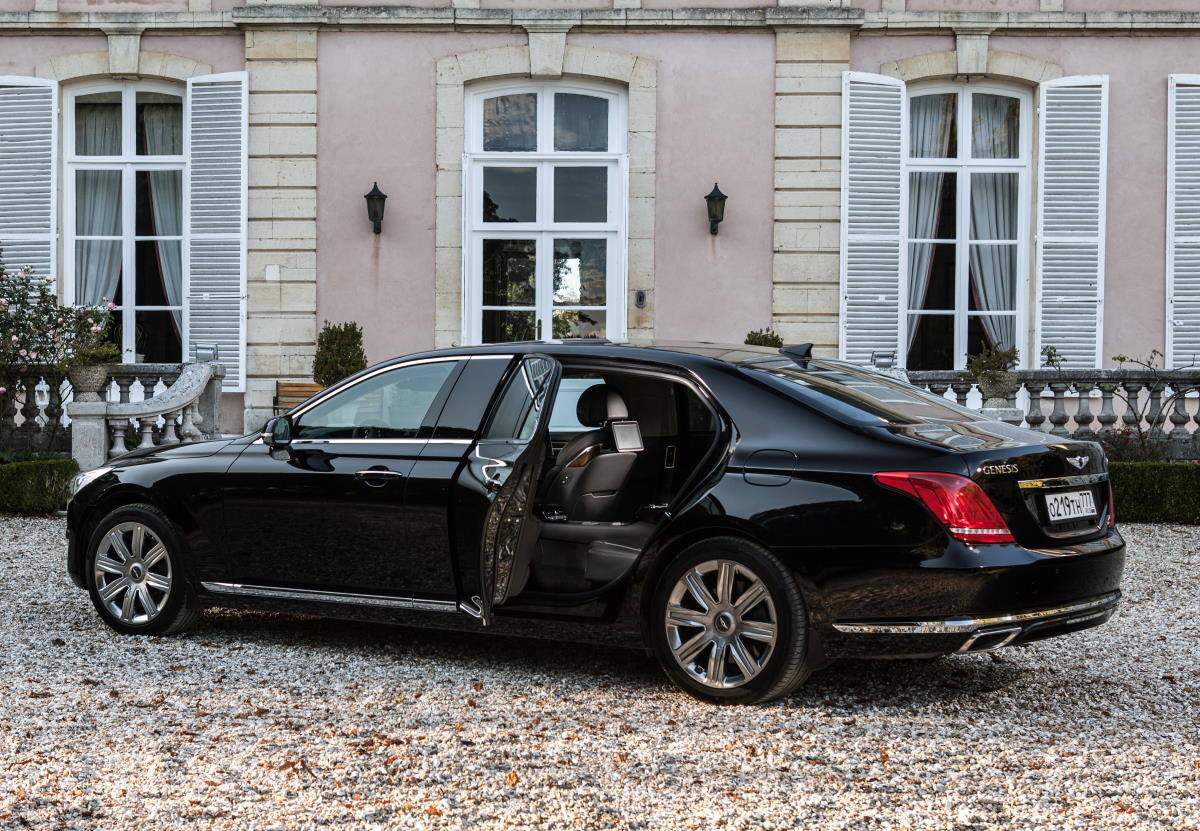 Genesis G90L