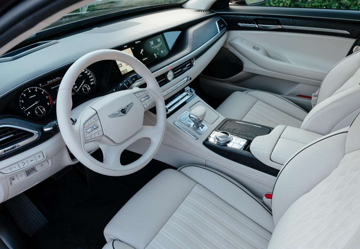 Genesis G90, 2019