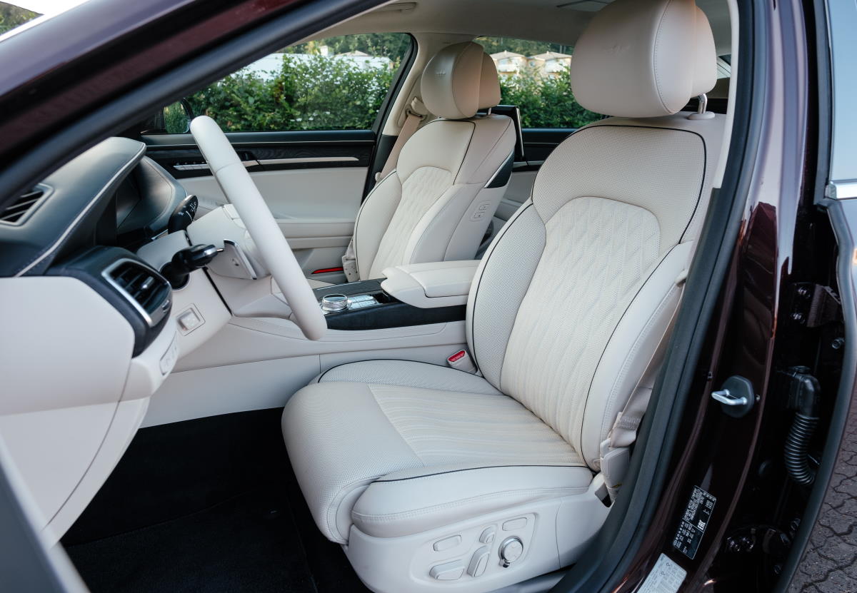 Genesis G90, 2019