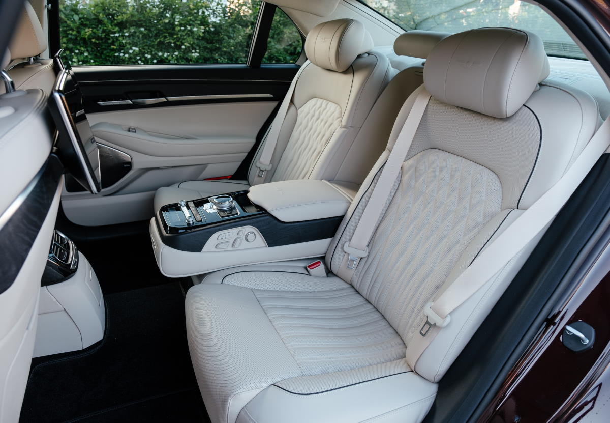 Genesis G90, 2019