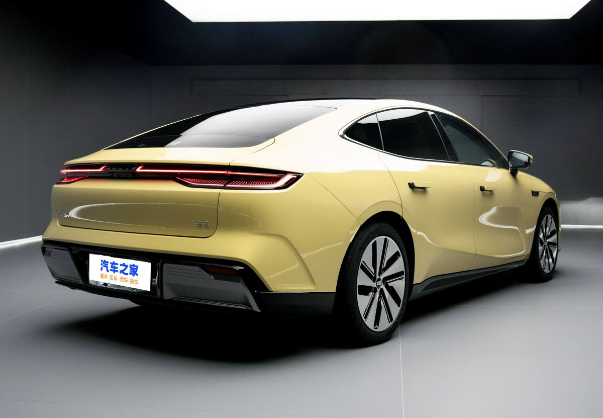 Geely Galaxy E8 Geely Galaxy E8