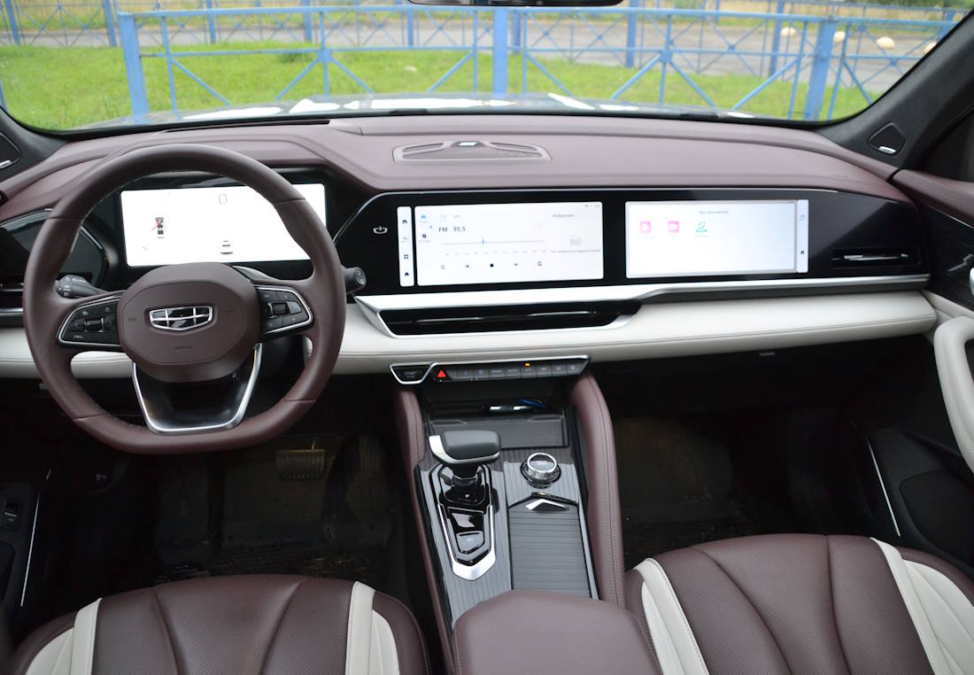 Салон Джили Монжаро Geely Monjaro