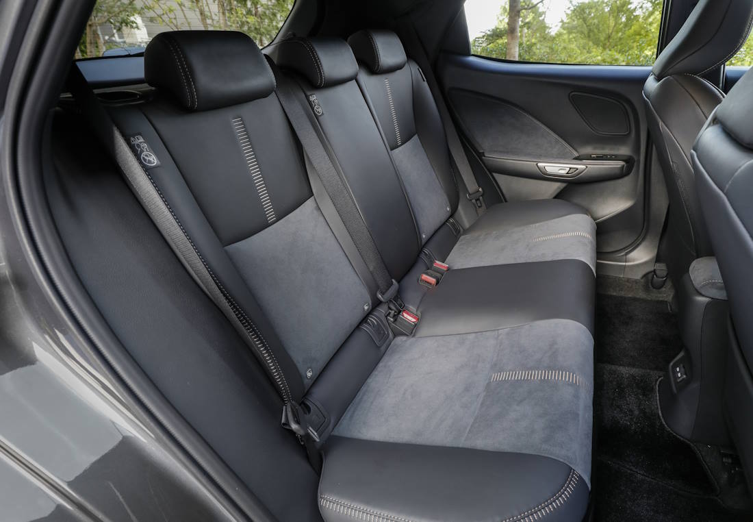 Салон Lexus LBX Lexus LBX