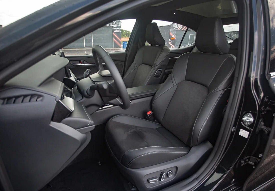Салон Тойота Камри Toyota Camry
