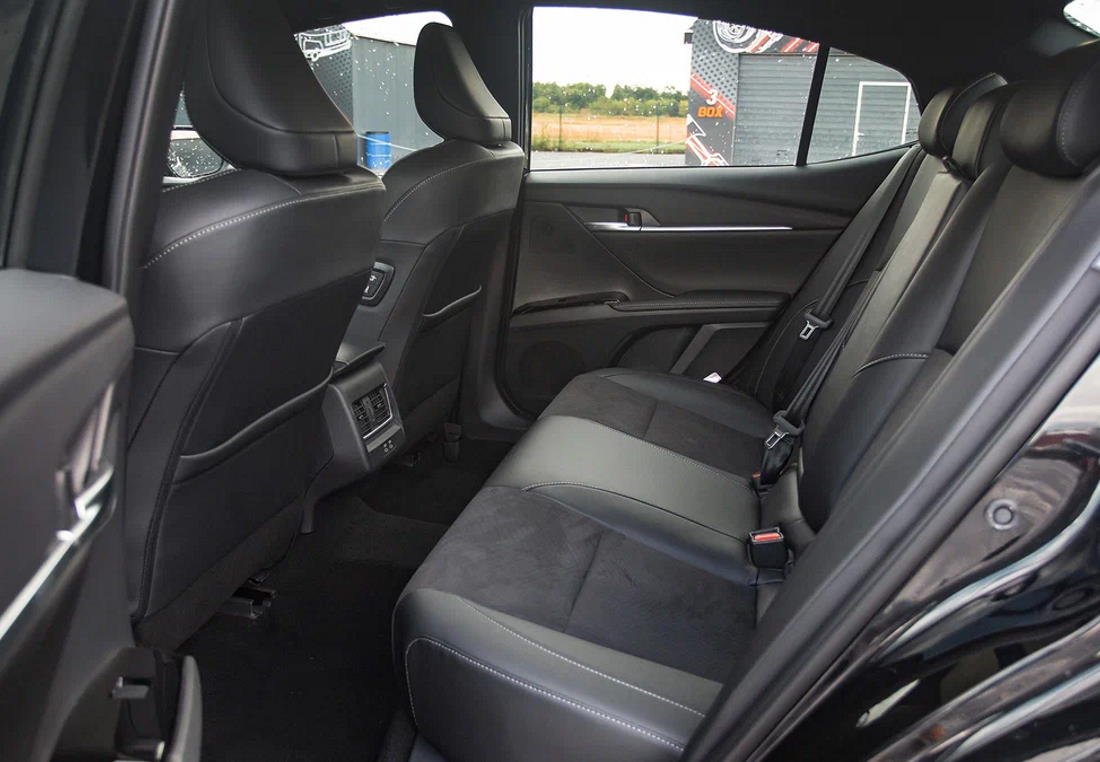 Салон Тойота Камри Toyota Camry