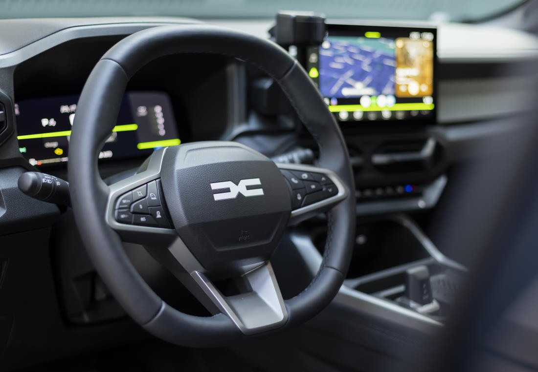 Салон Дачия Бигстер Dacia Bigster